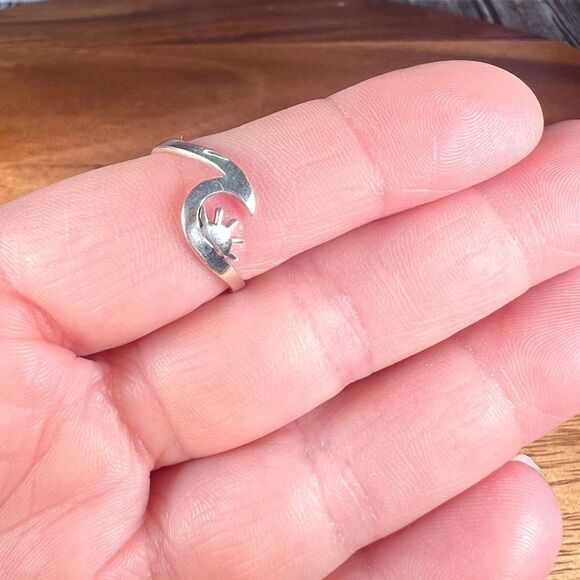 Wave and Sunset Ring .925 Sterling Silver Ocean Theme - Picture 3 of 3